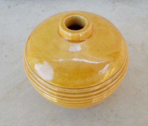 Small vase ball foot lamp Pichon in Uzes