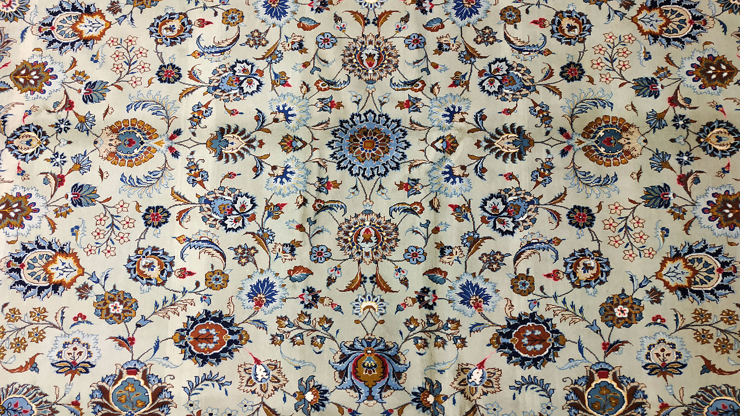 Persian carpet entirely handmade "Keshan"