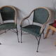 Duo de fauteuils anciens en fer forgé et osier