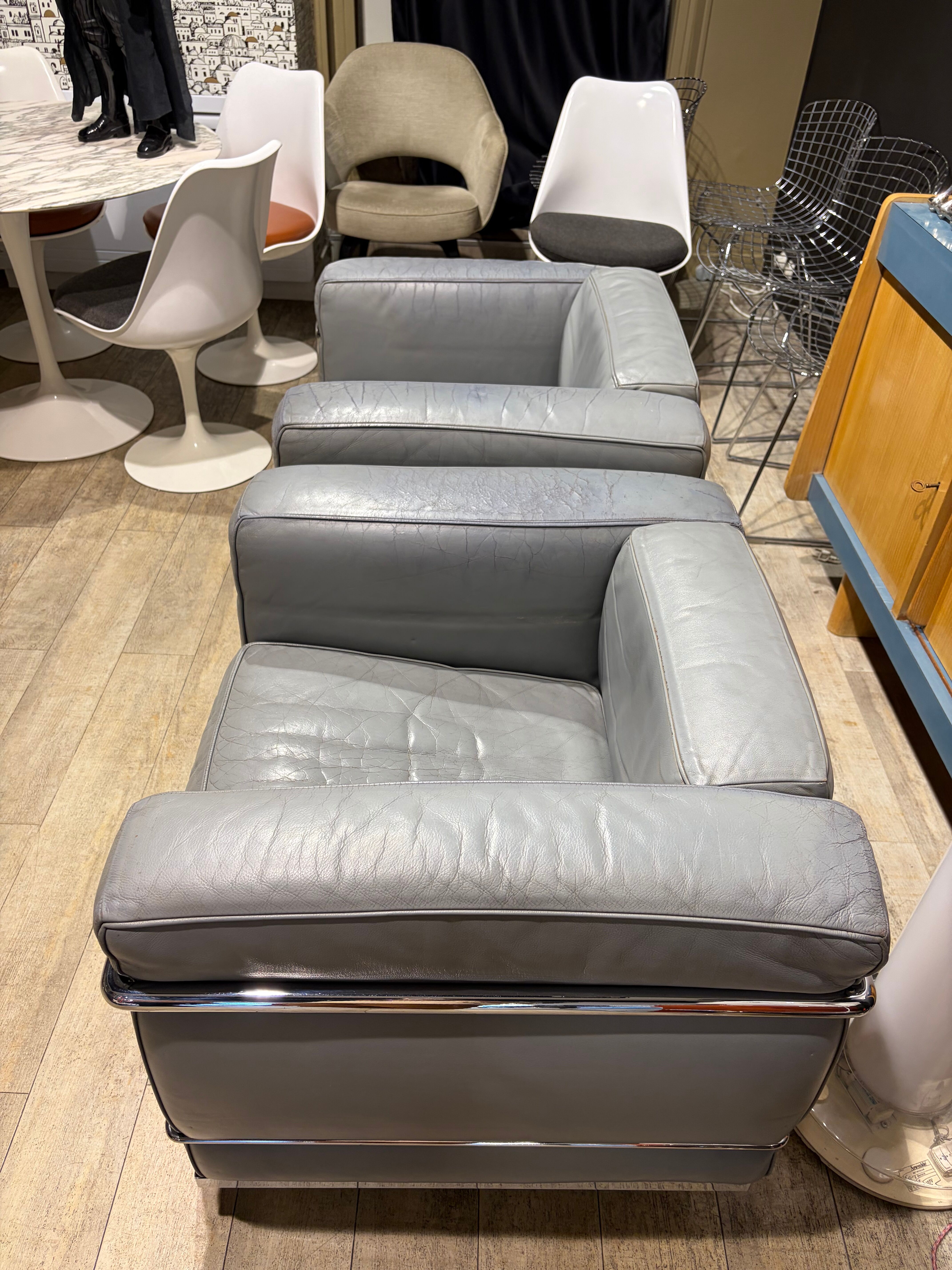 Pair of Cassina LC2 armchairs in grey leather.