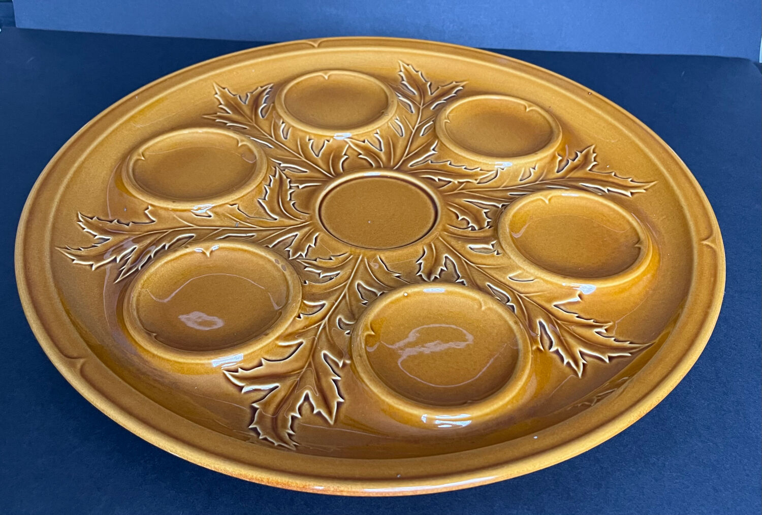 Large ceramic shell dish