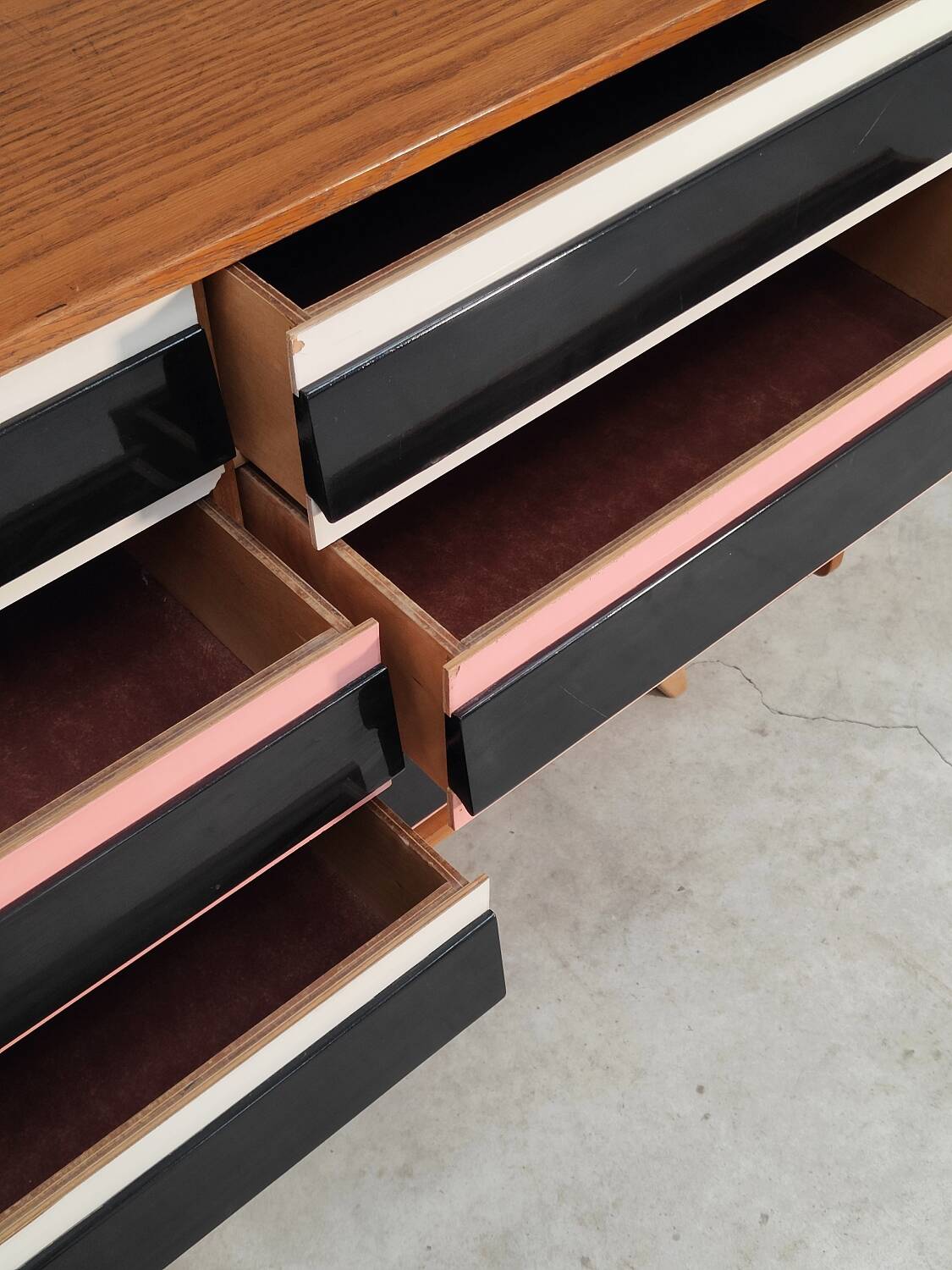 U-453 pink chest of drawers, old edition by Jiri Jiroutek for Interier Praha 1960