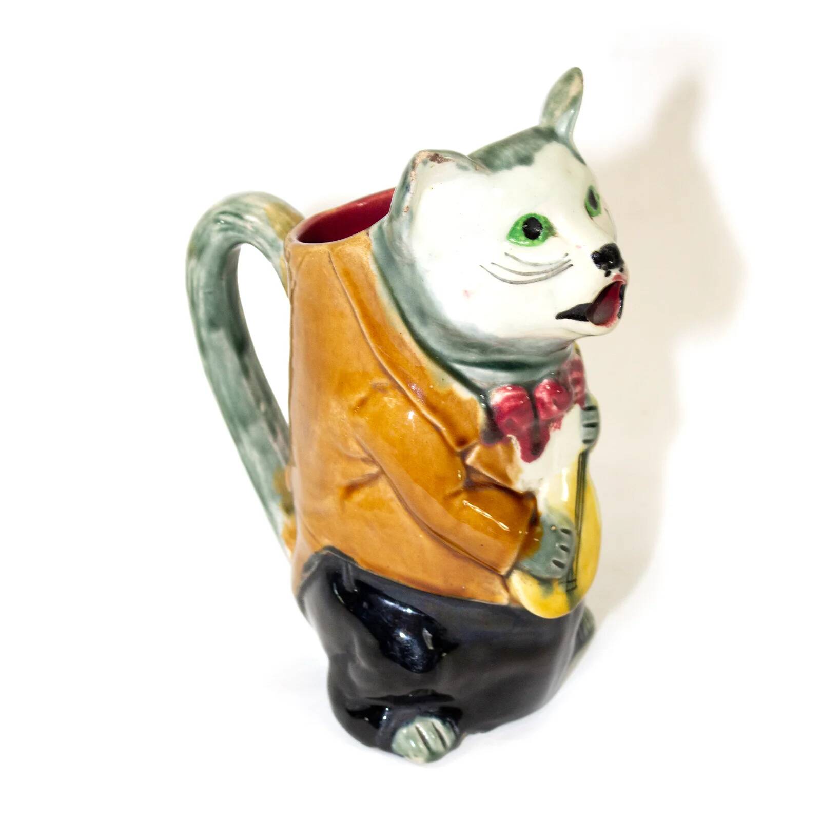 Figurative jug in majolica cat