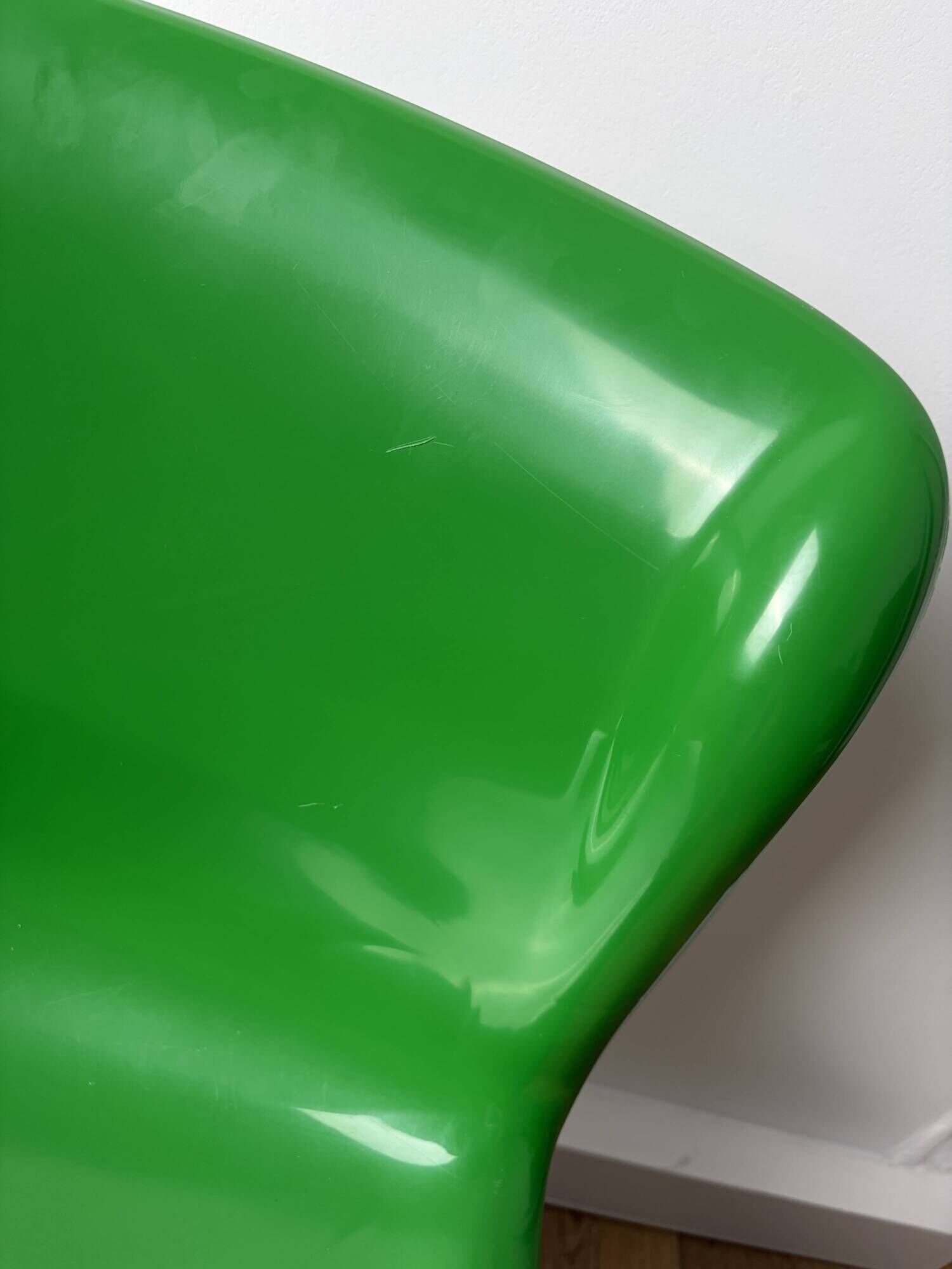Pair of Kartell 4875 chairs by Carlo Bartoli