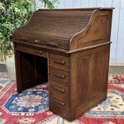 Bureau à cylindre en chêne