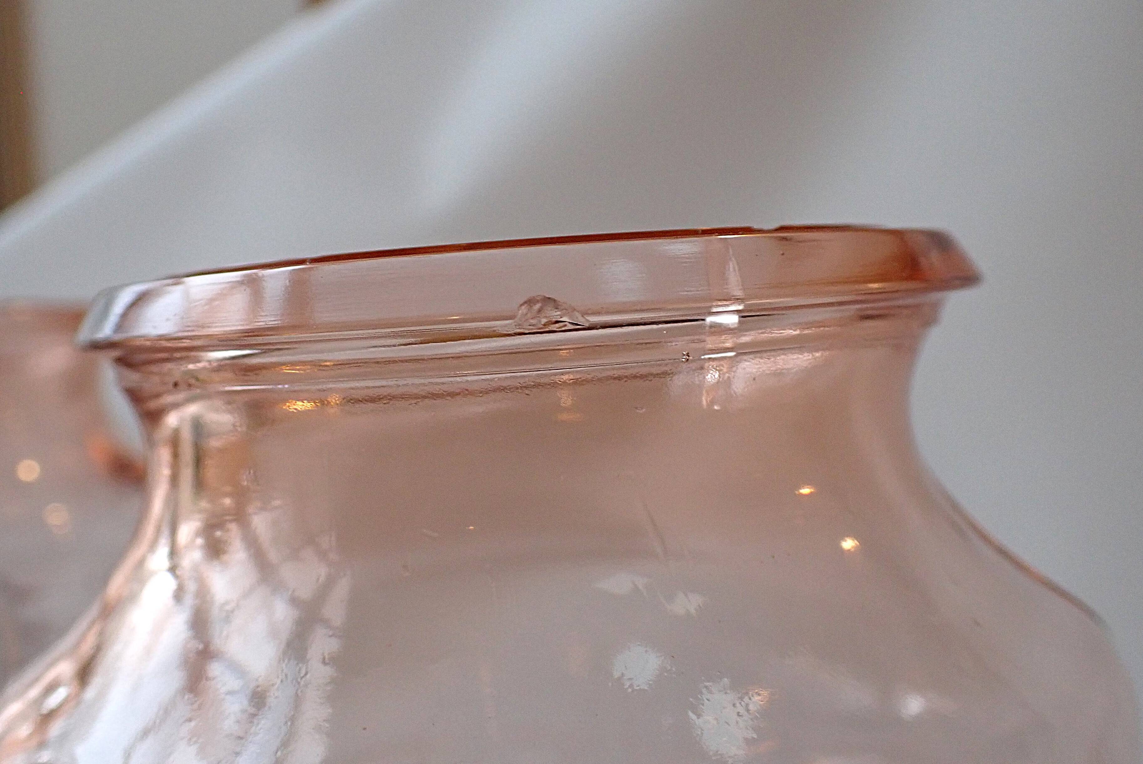 Vases en verre épais rose transparent - style géométrique art déco