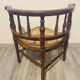 Chaise d’angle en bois et cannage