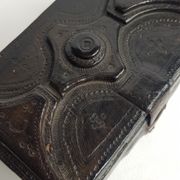 Touareg jewelry box in wood and leather pushed back 13.5 cm