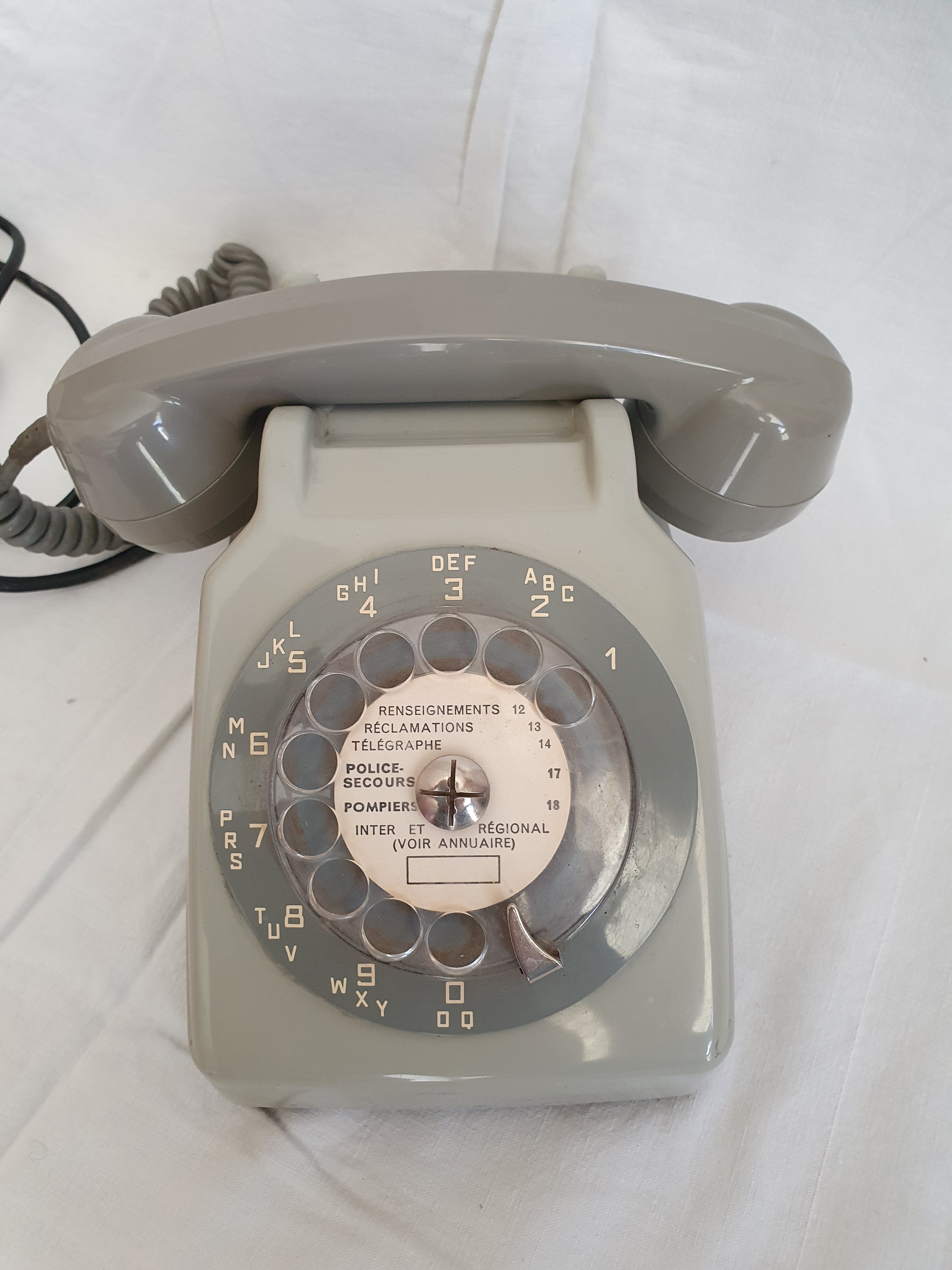 Vintage phone SOCOTEL S 63 grey