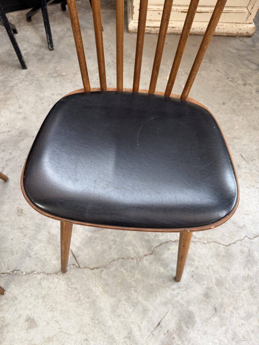 Suite de 4 chaises « Baumann » pour Henri Julien