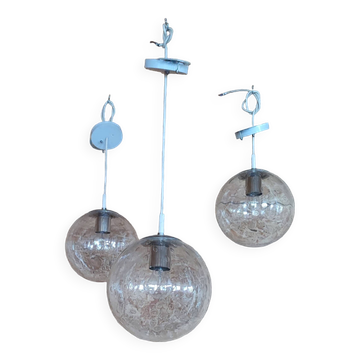 Suspension globe en verre bullé. RAAK Amsterdam