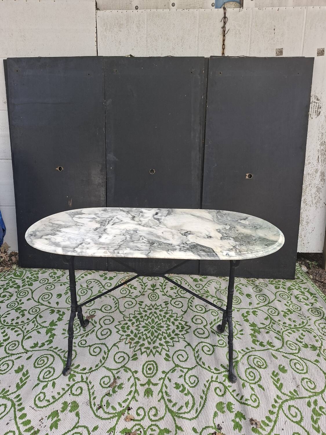 Oval bistro table