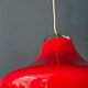 Suspension Space Age rouge en plexiglas avec dessus chromé