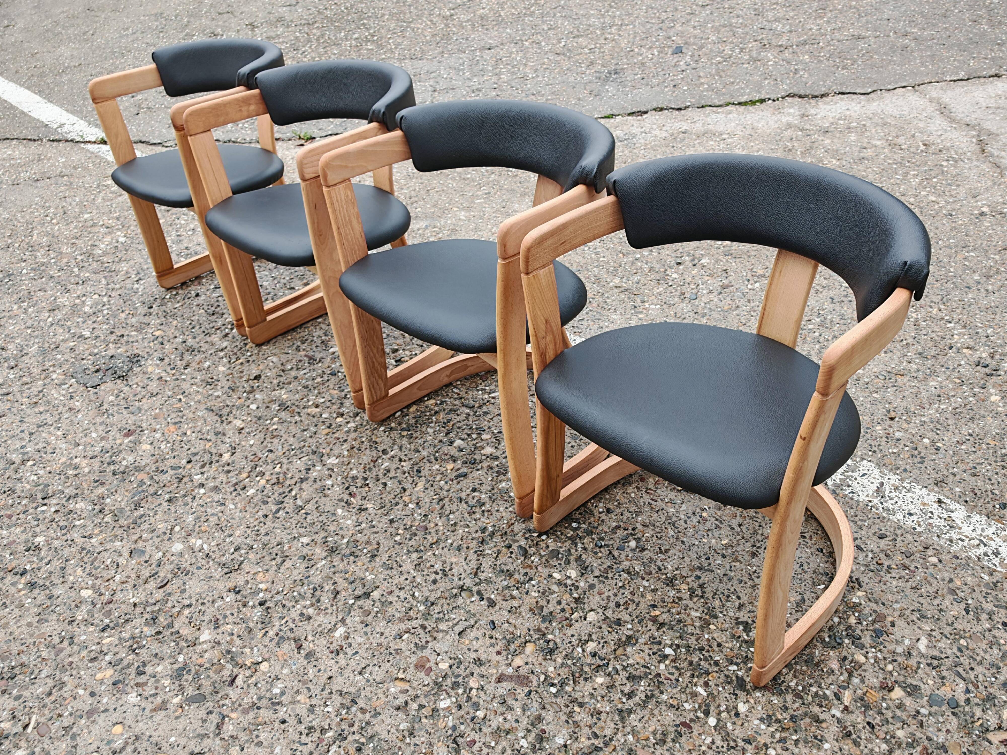 Set 4 chaises salle à manger "Brigitte" milieu du siècle Pozzi et Verga