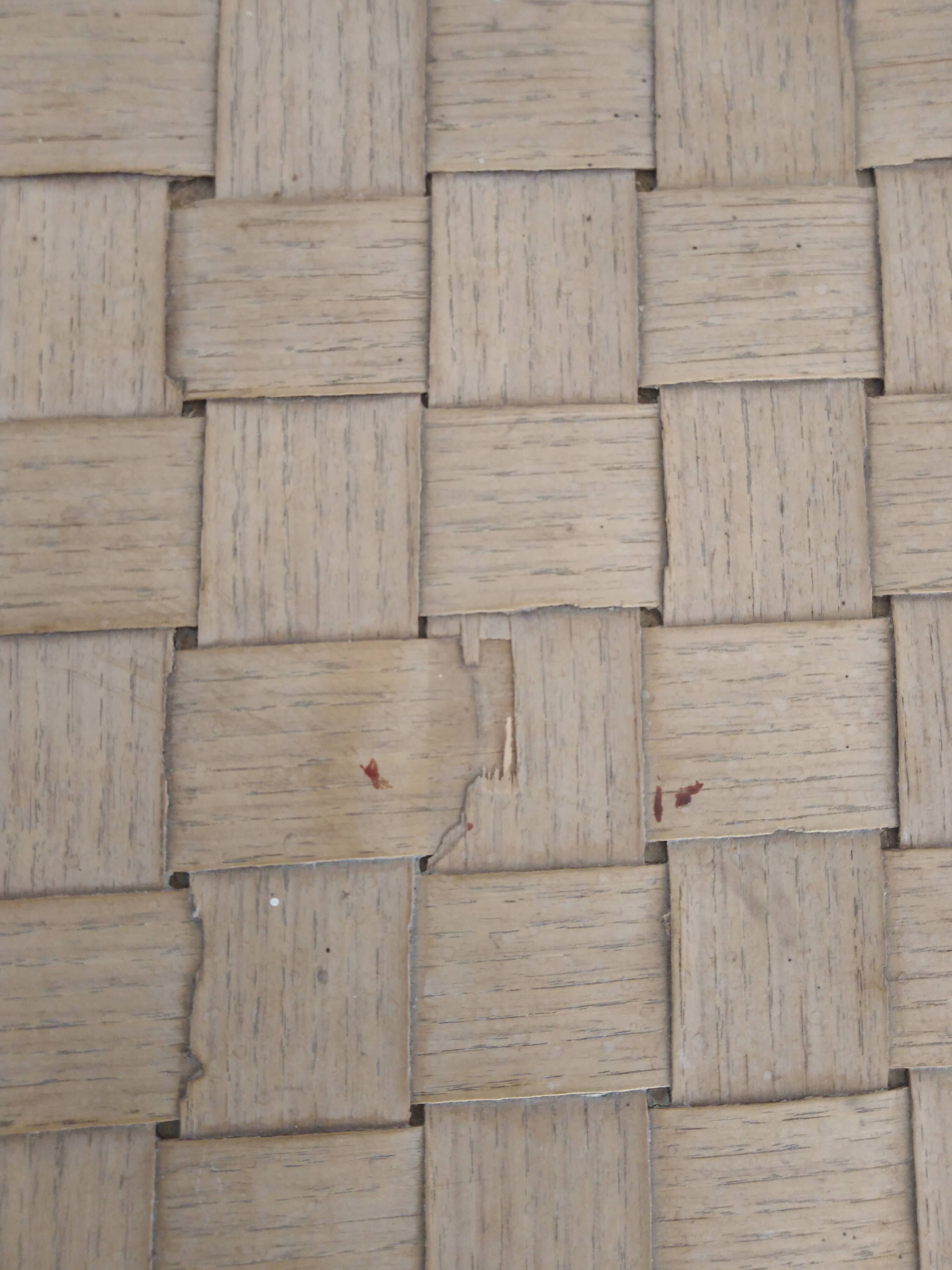 table ronde décorative en osier et rotin