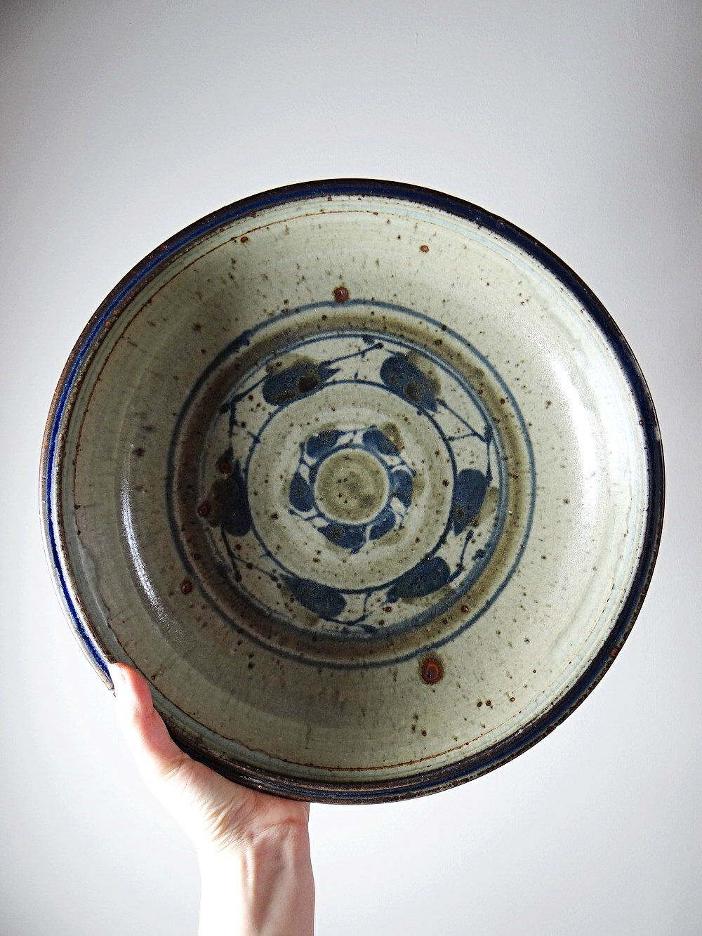 Vintage 1960s-1970s pyrite art stone fruit bowl.