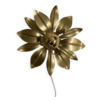 Florentine flower wall lamp revisited mounted as a portable lamp