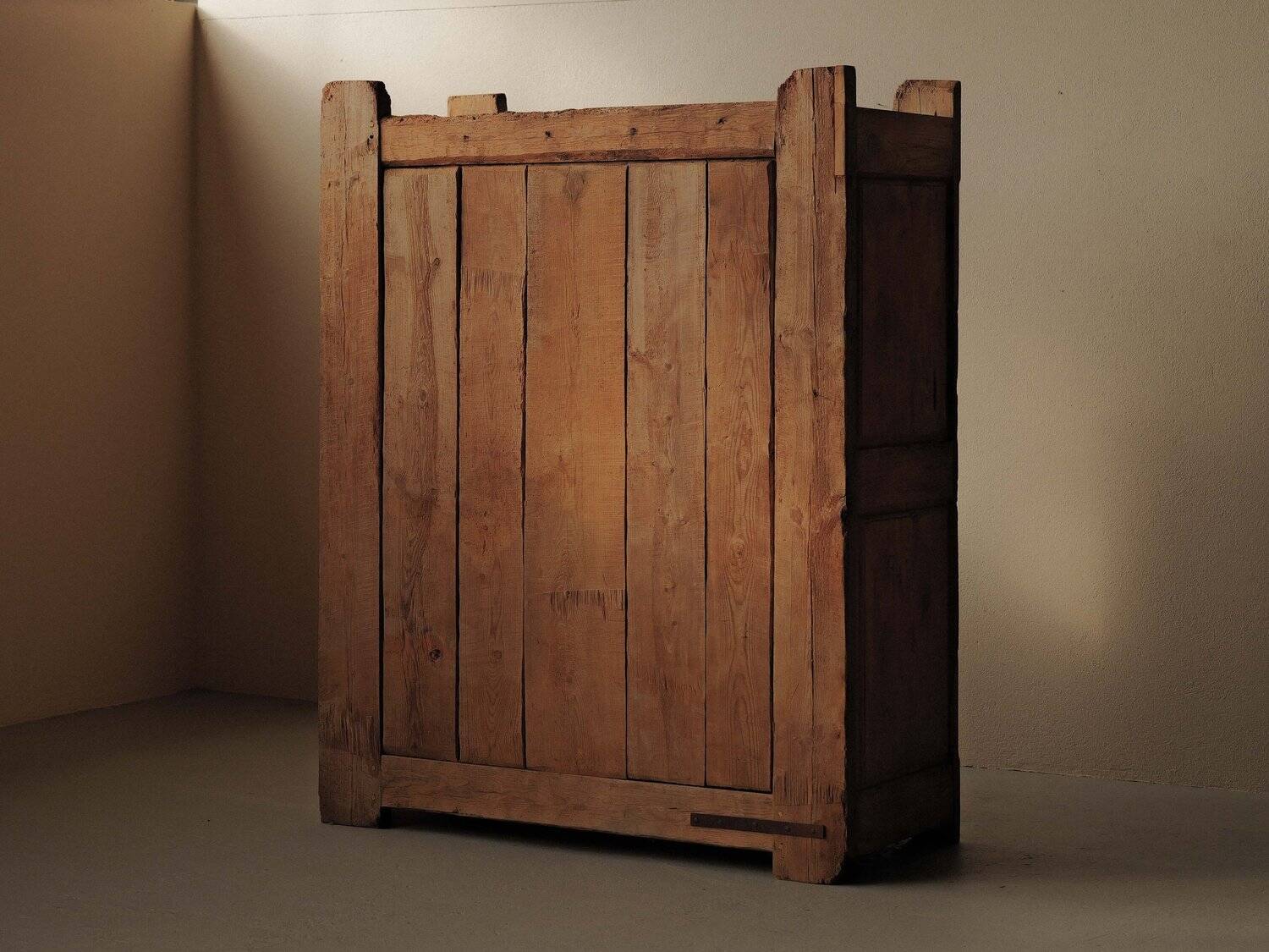 Art-Popular furniture in pine and larch, Lozère, 19th century