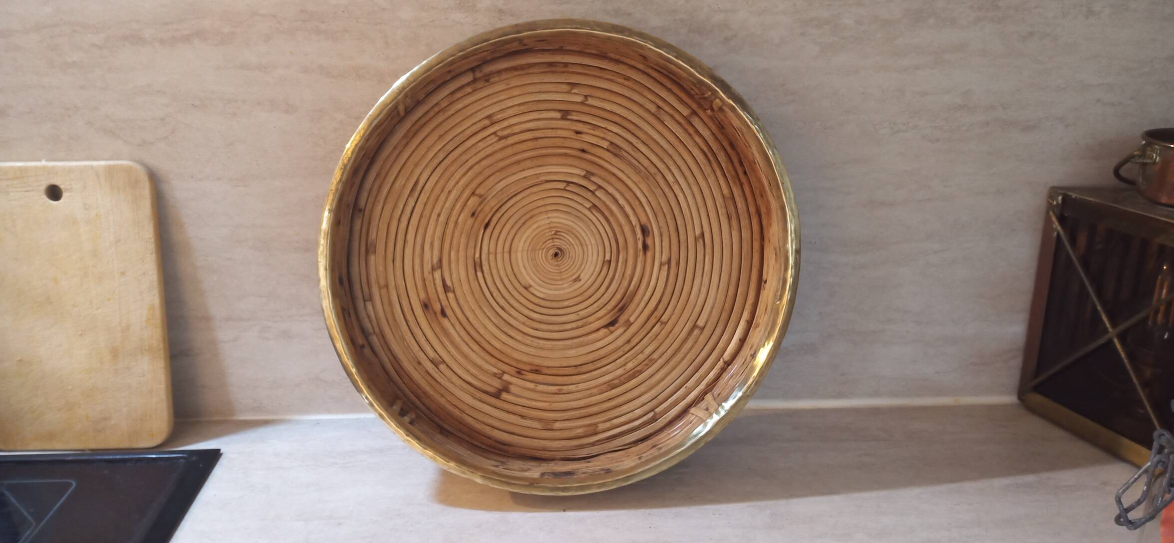 Bauhaus rattan tray with gilded brass edge, G. Crespi