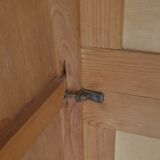 Parisian wardrobe with sliding doors