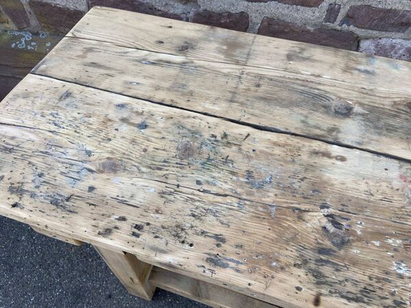 Table industrielle primitive établi en bois naturel brut vintage bohême commerce magasin