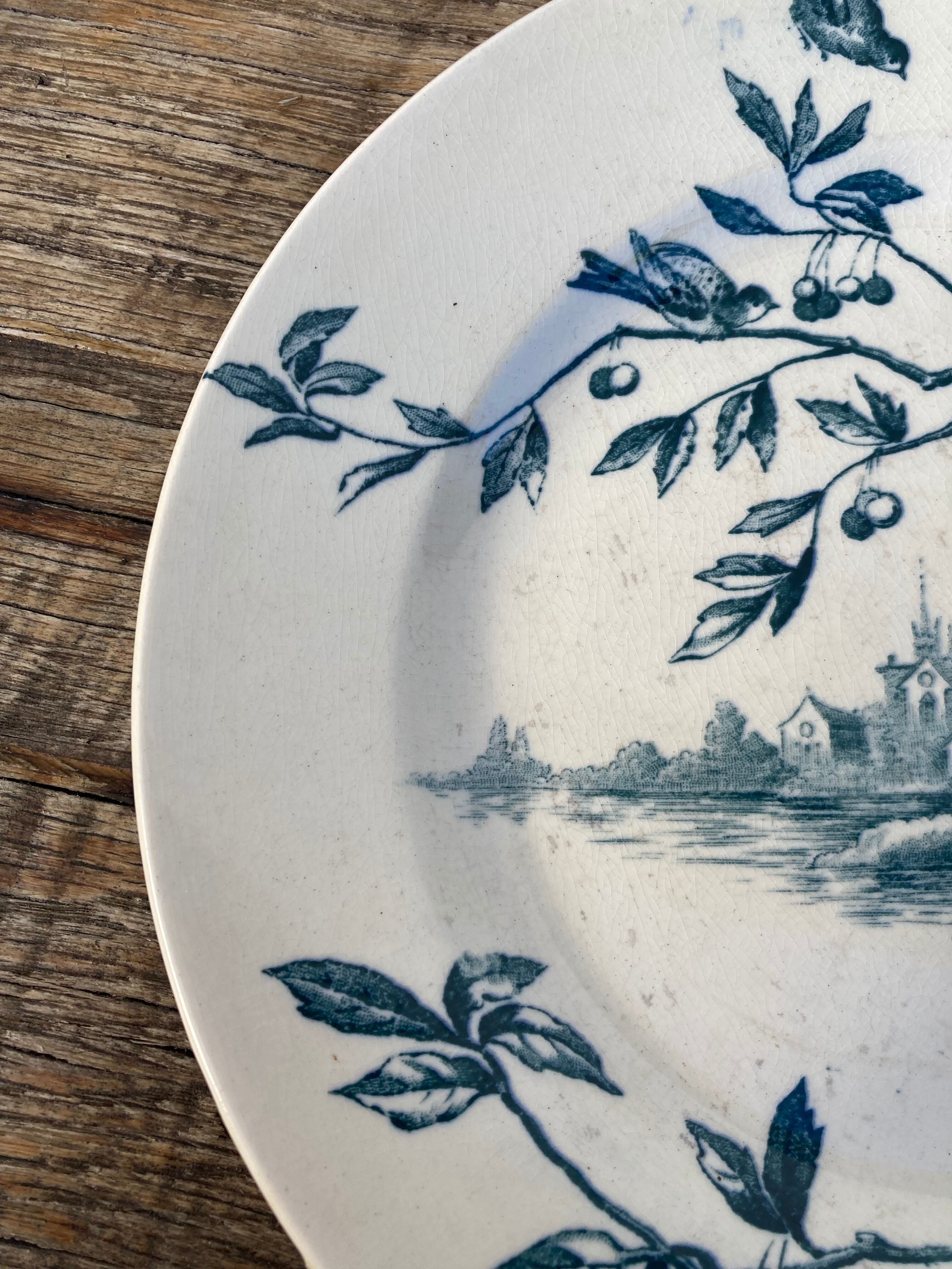 Small plate iron earth Jules Vieillard Bordeaux decorative blue