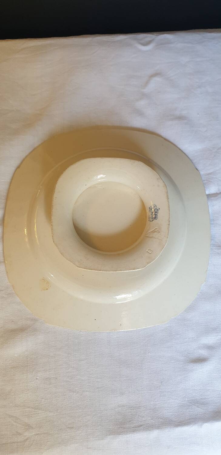 Gien presentation plate