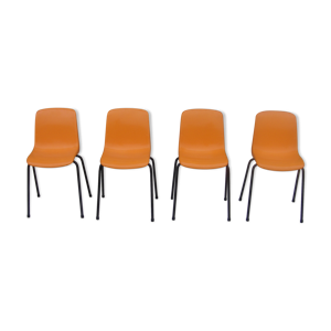 Ensemble de quatre petites