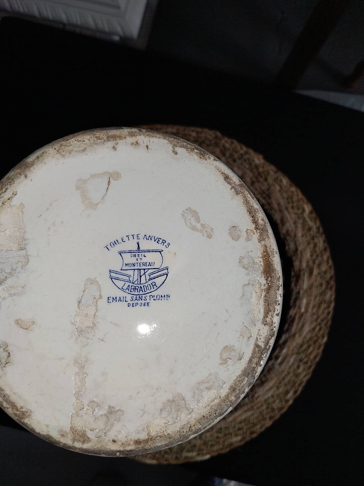 Broc en porcelaine
