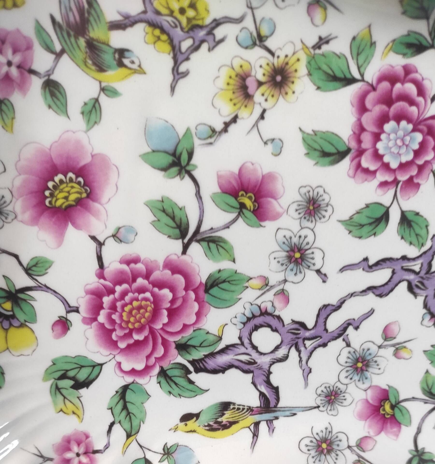 Vintage cut-out plate in earthenware