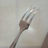 Serving cutlery in silver metal