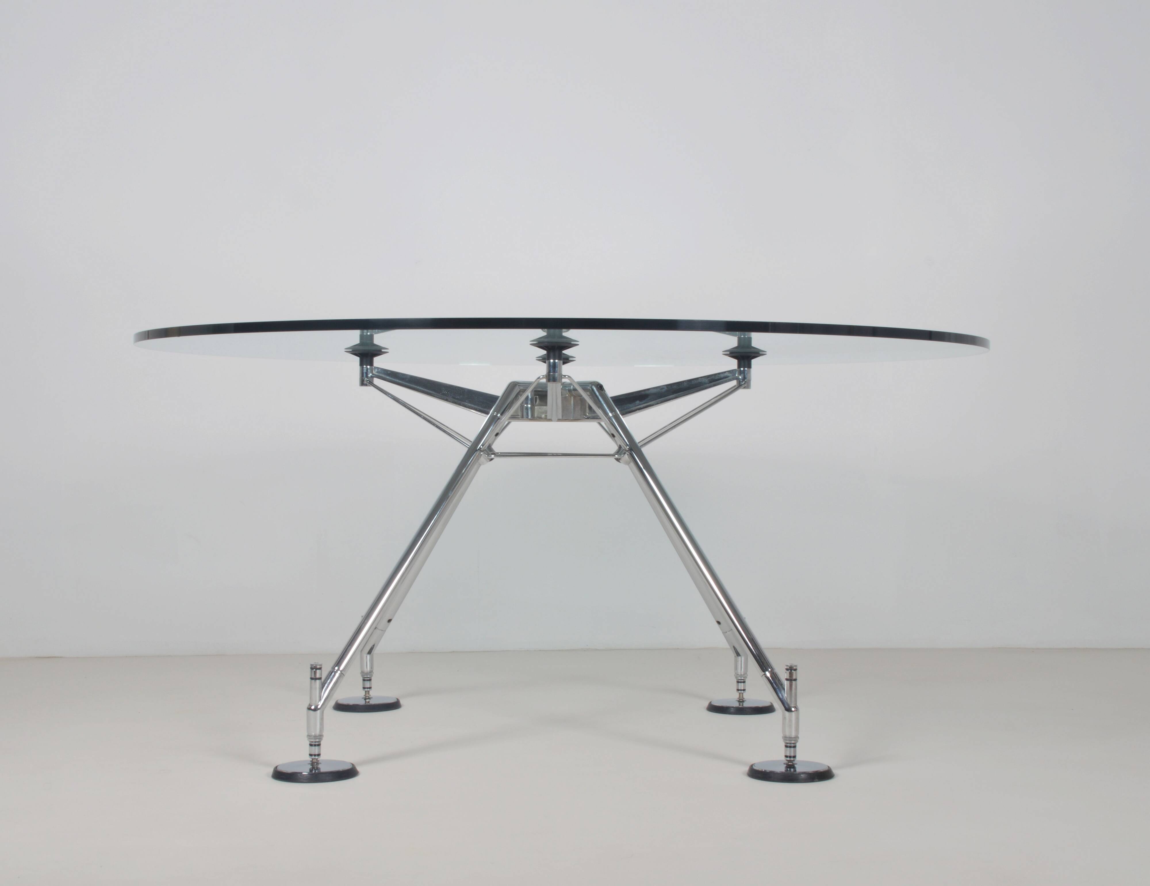 Dining table 'Nomos' designed by Sir Norman Foster for Tecno, 1987