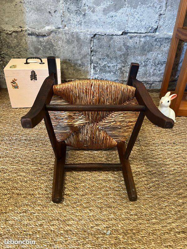 Fauteuil en paille vintage pour enfant