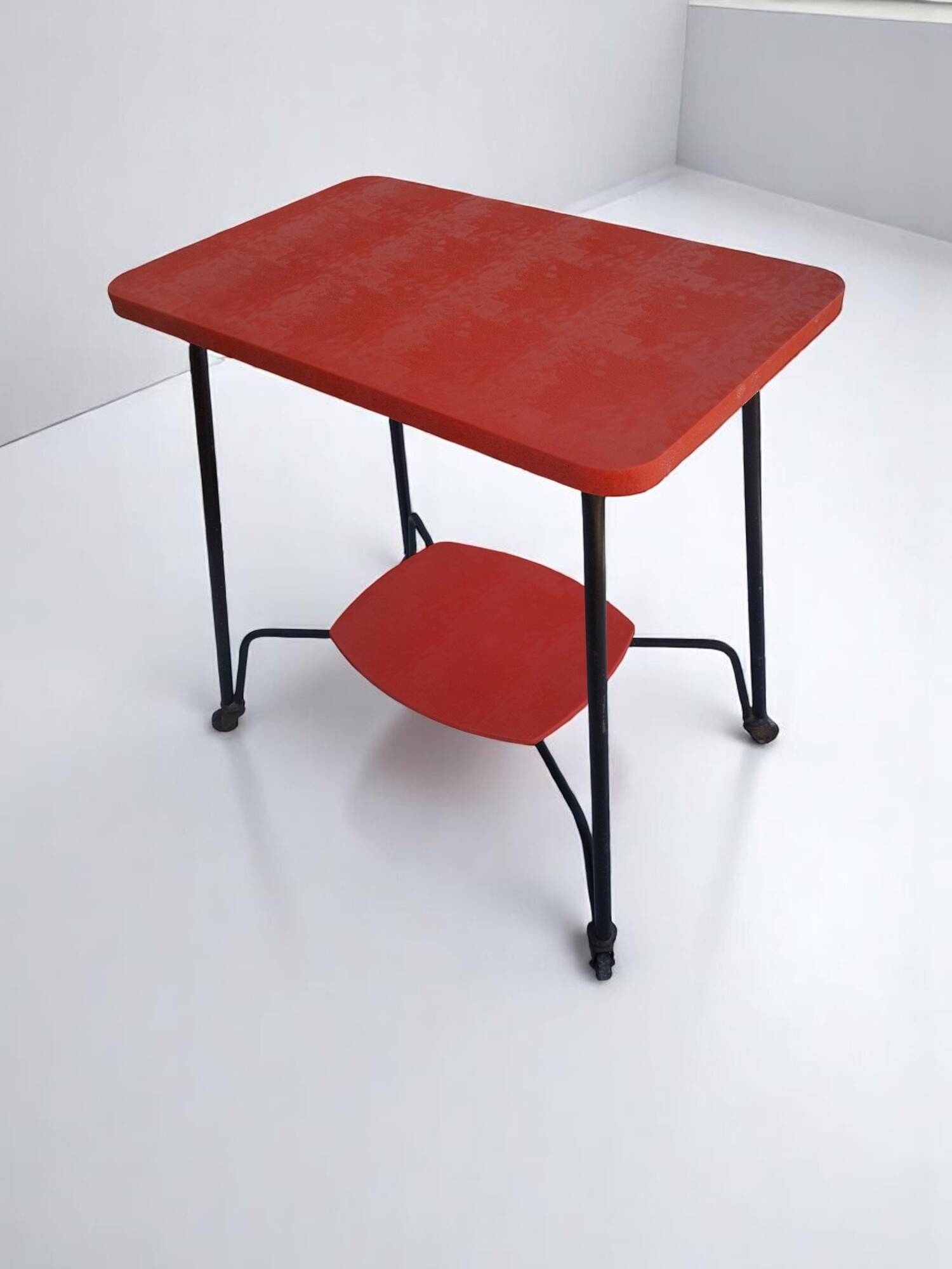 Table d’appoint, desserte vintage