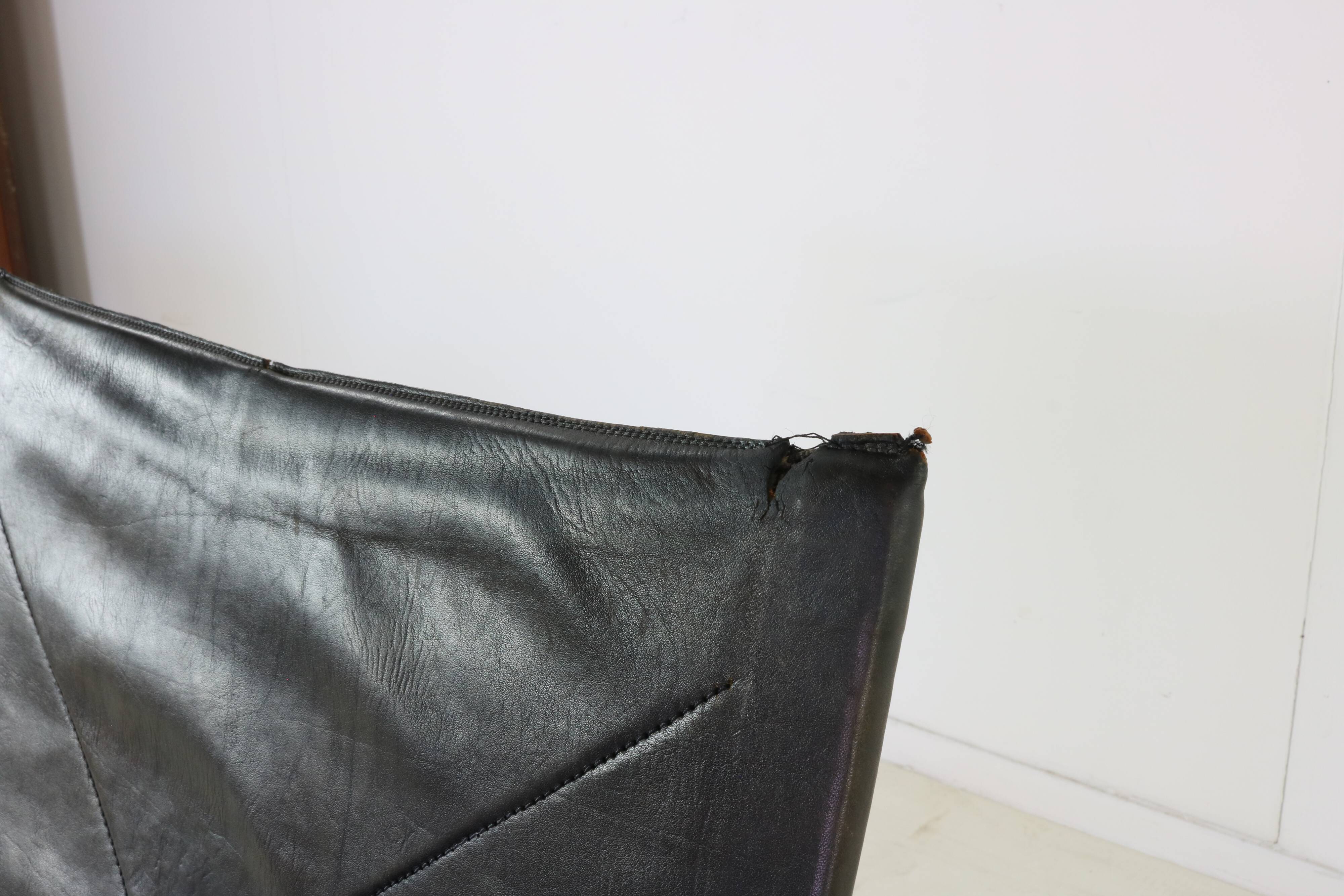 Danish design lounge chair by Poul Kjærholm for E. Kold Christensen
