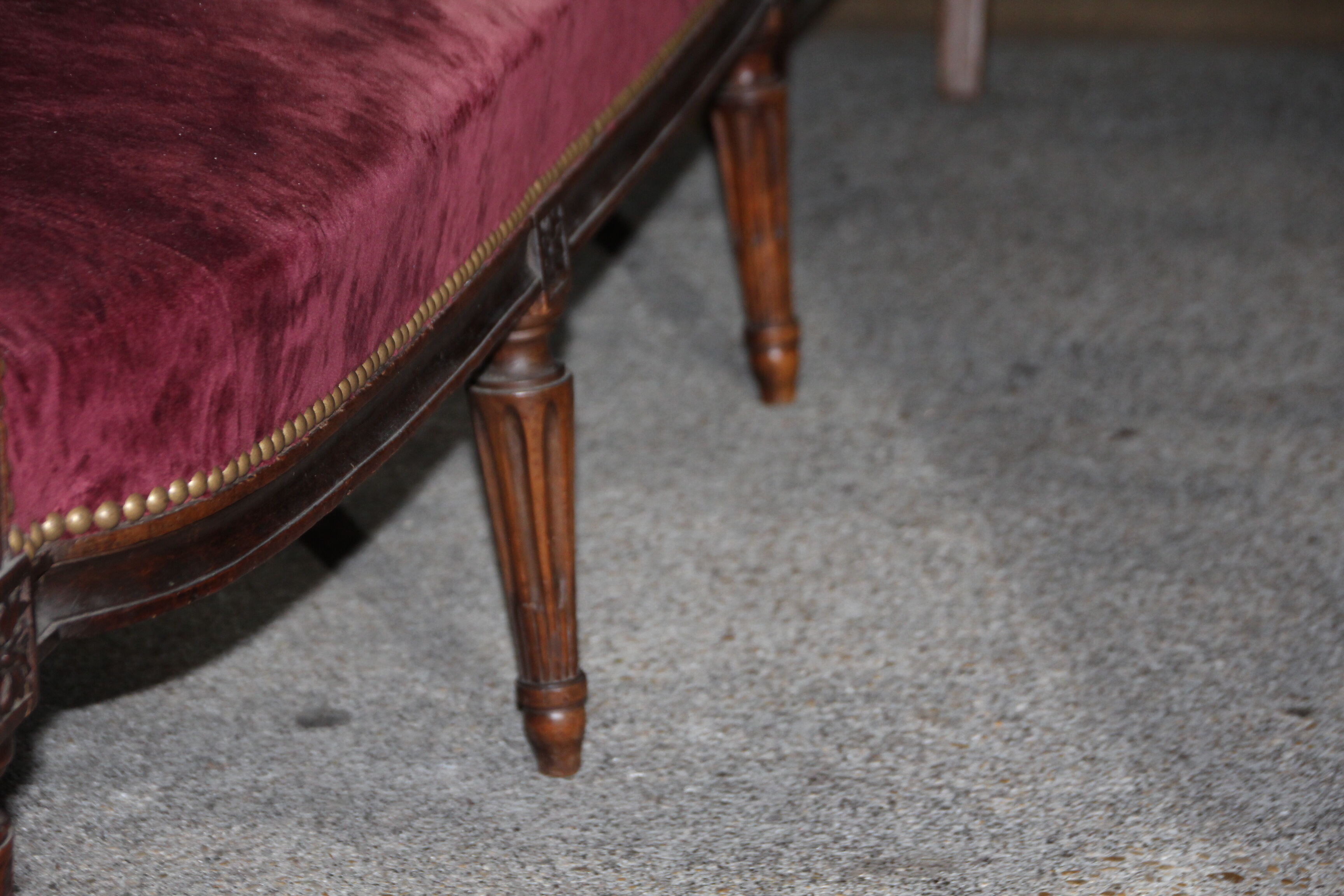 Sofa red burgundy style louis XV