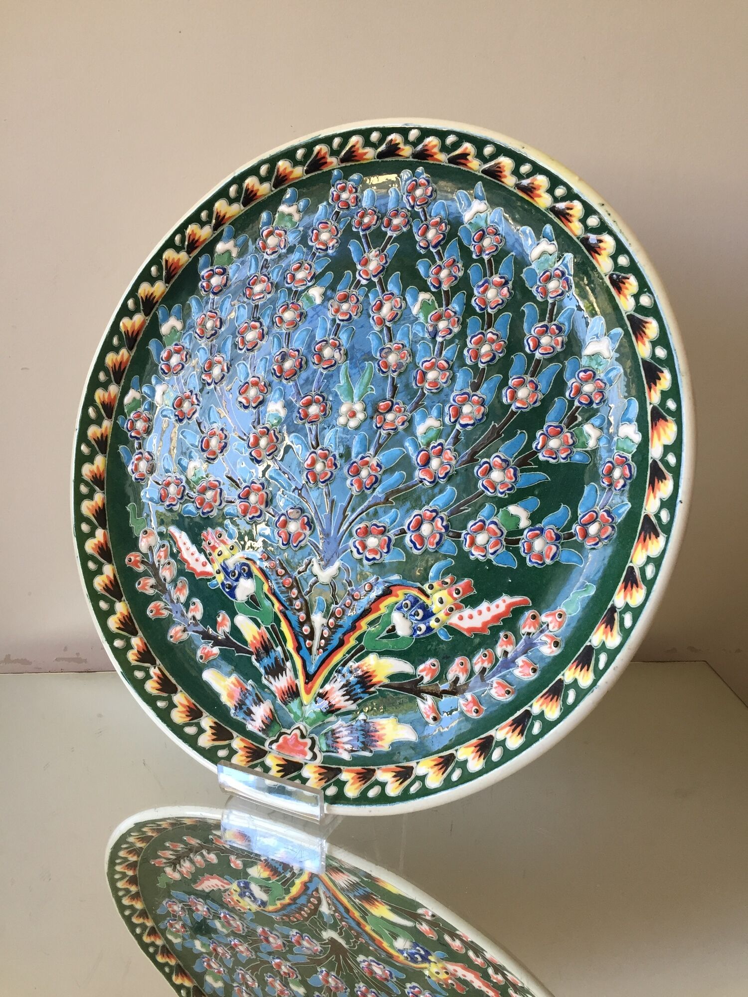 Kutahya porcelain plate with Iznik ottoman motifs