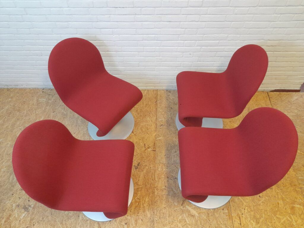 Dining chairs series 1-2-3 by Verner Panton