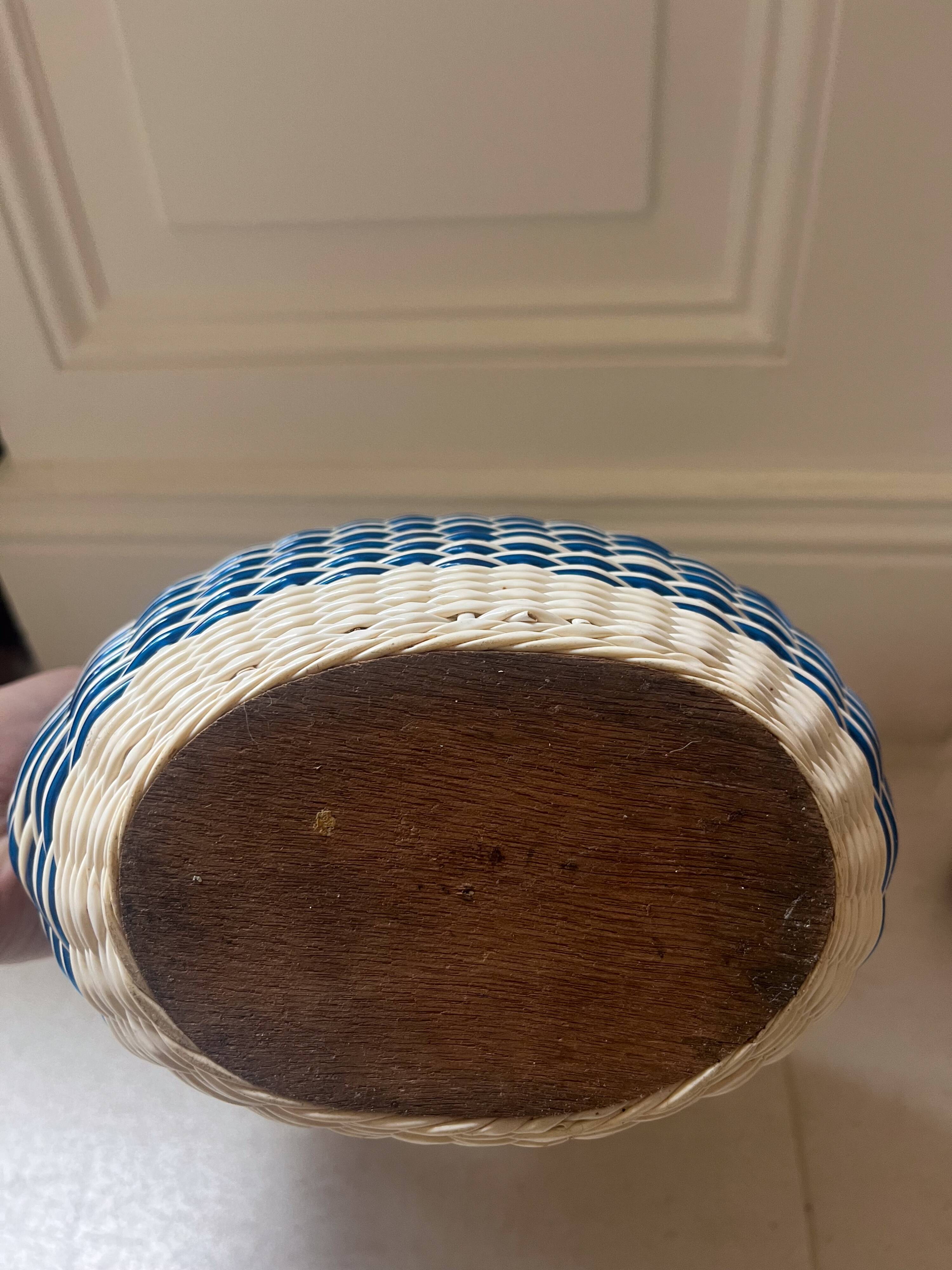 Scoobidous water bottle