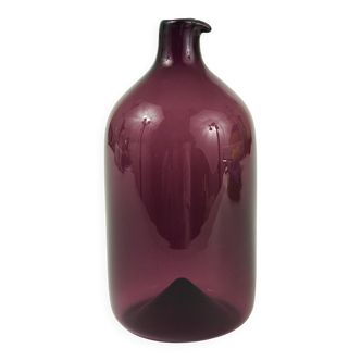 Glass vase signed Purple Timo Sarpaneva Pullo Bird Bottle, Iittala, Finland.