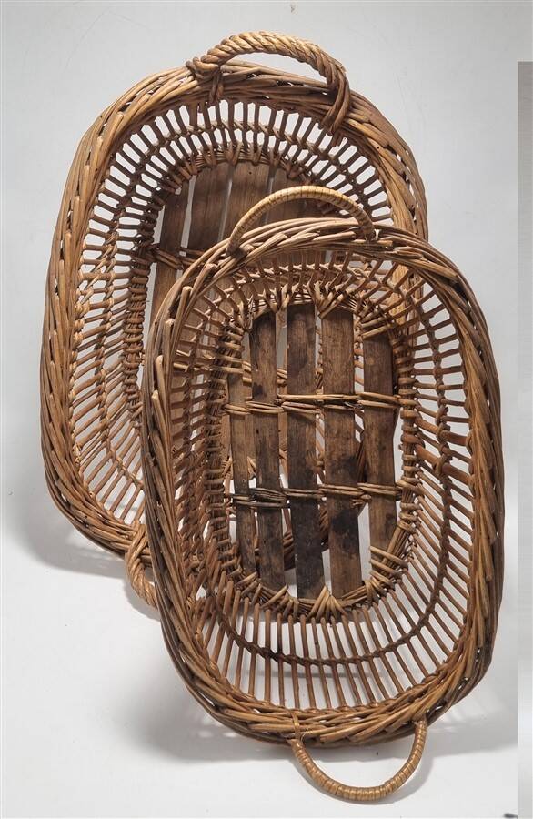 Small wicker baskets