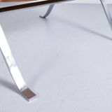 Imposante paire de fauteuils cuir et acier années 60'