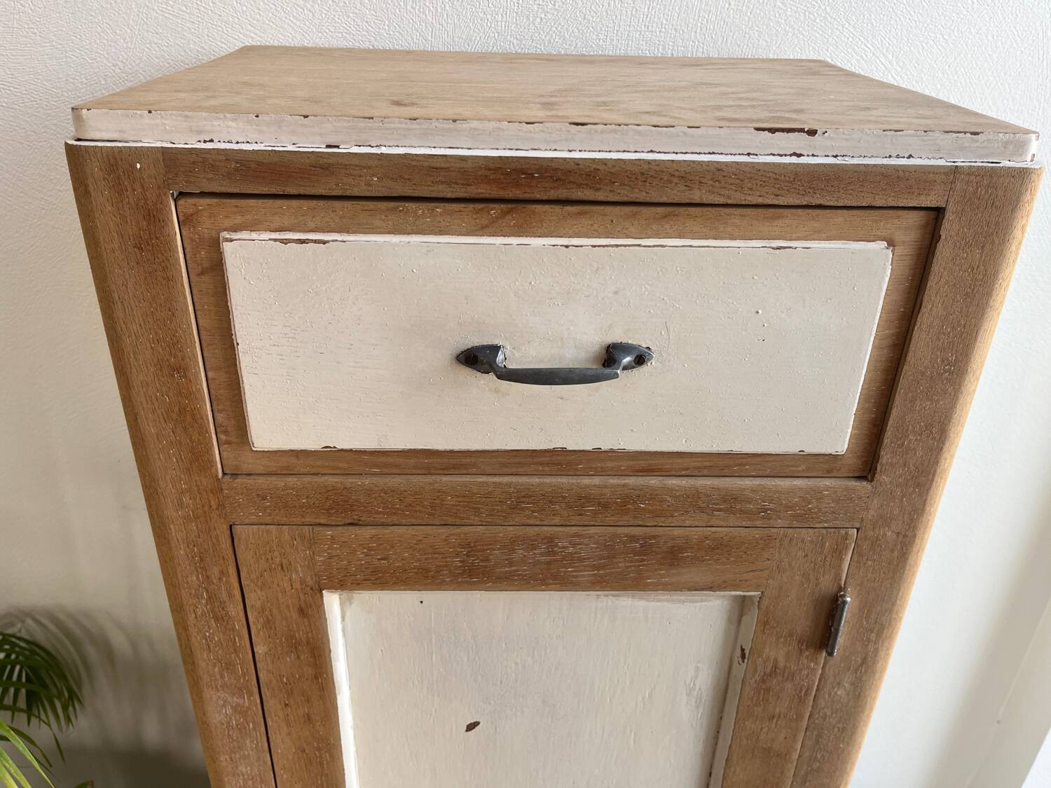 Confiturier / Chiffonier / Petit buffet bois patiné