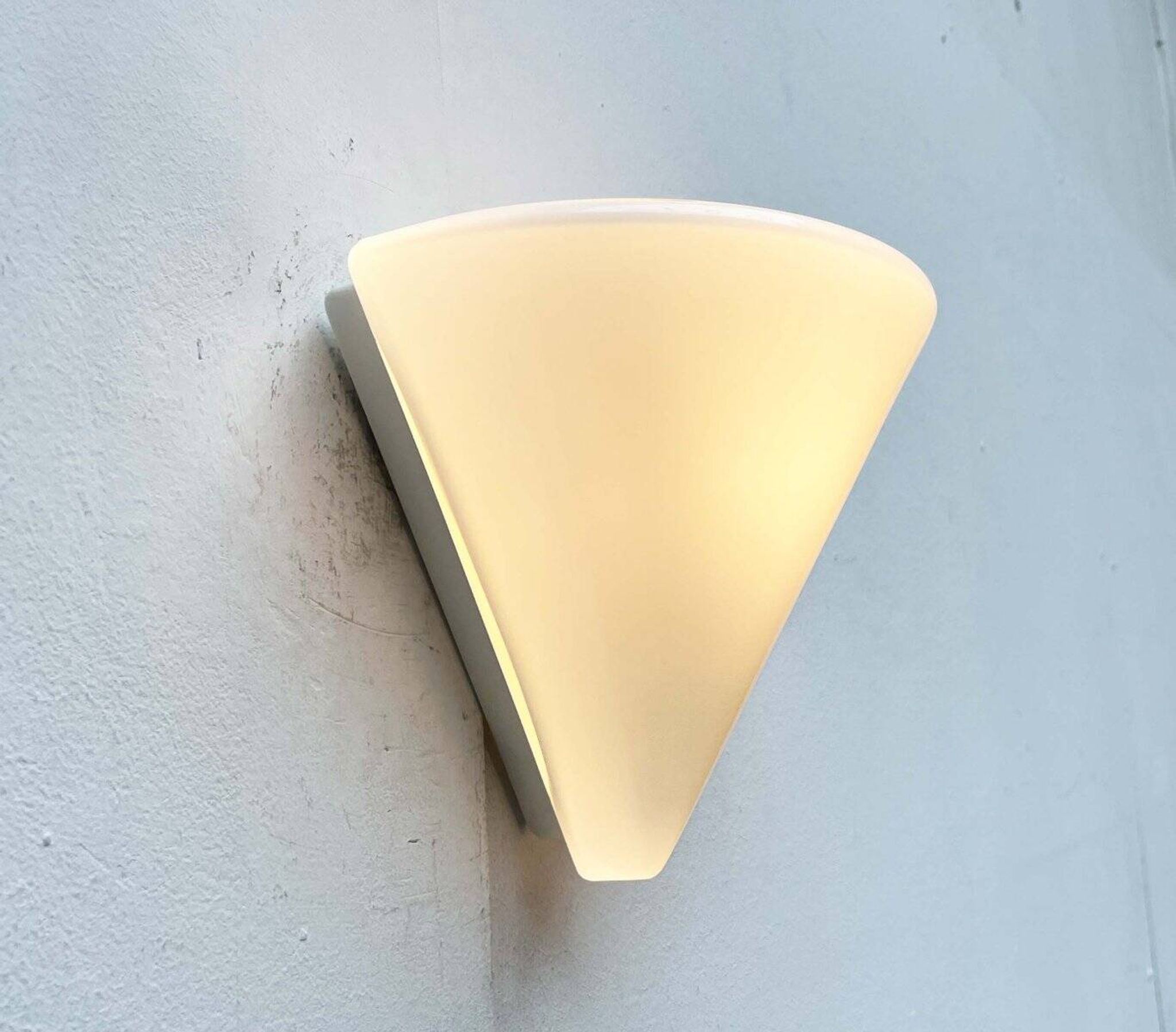 Wall lamp in glass from the Postmodern T+L Royal Typ L 133 series by Keuco, 1980s.
