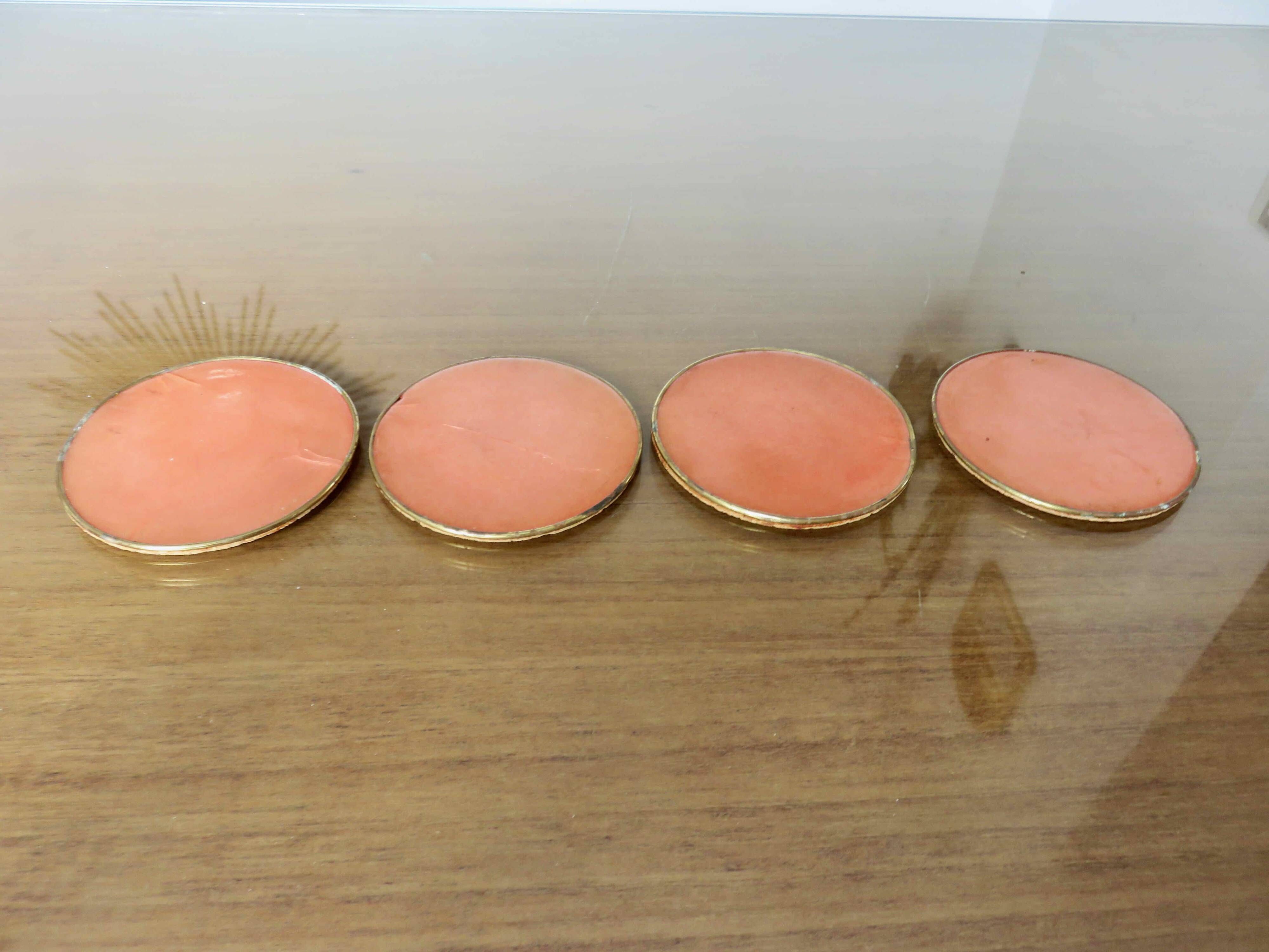 Set of 4 coasters in salmon pink mother-of-pearl