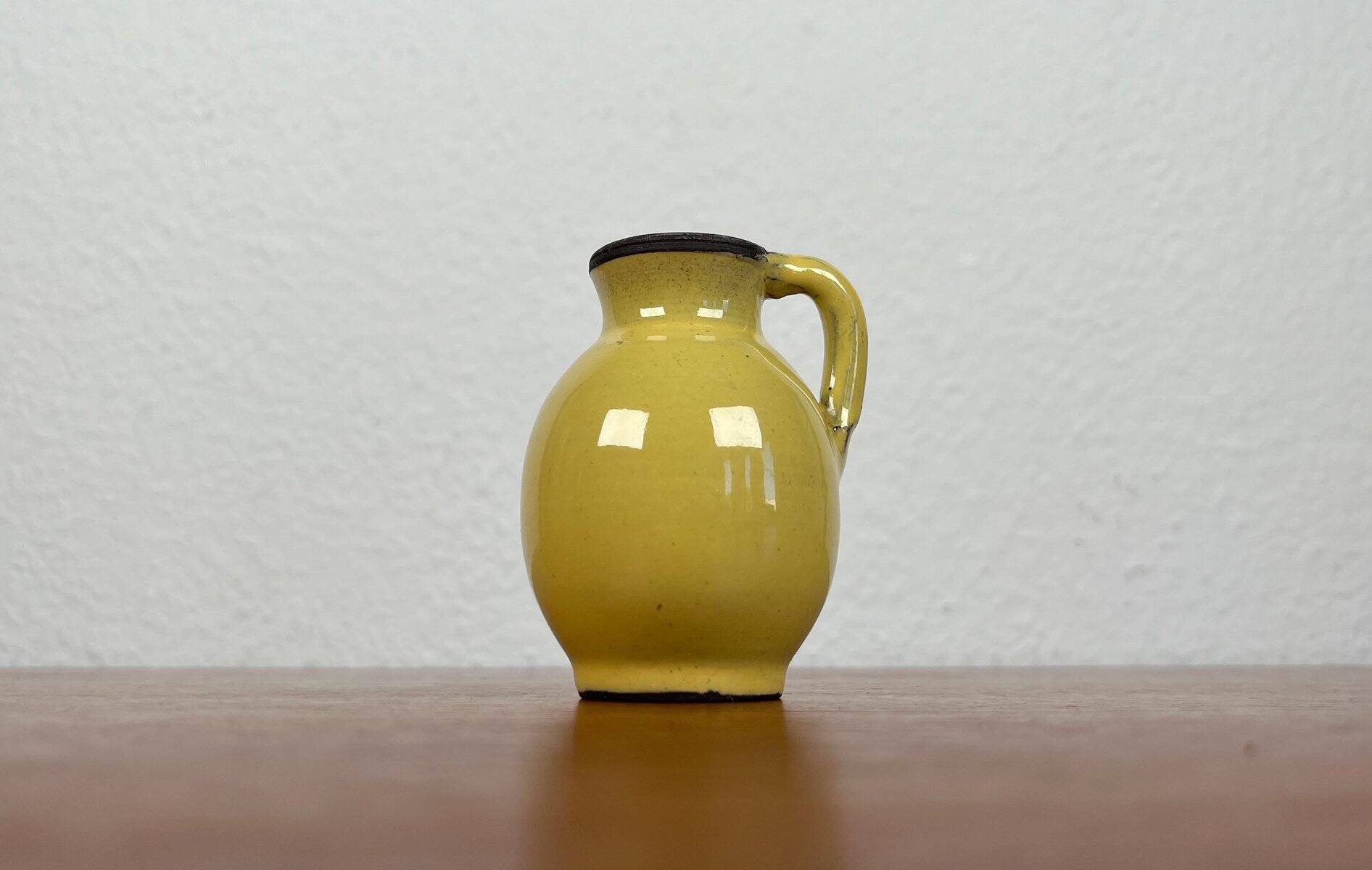 Petit vase carafe en poterie d'atelier du milieu du siècle de BKW Böttger Keramik Wandsbek, Hambourg, Allemagne, années 1960