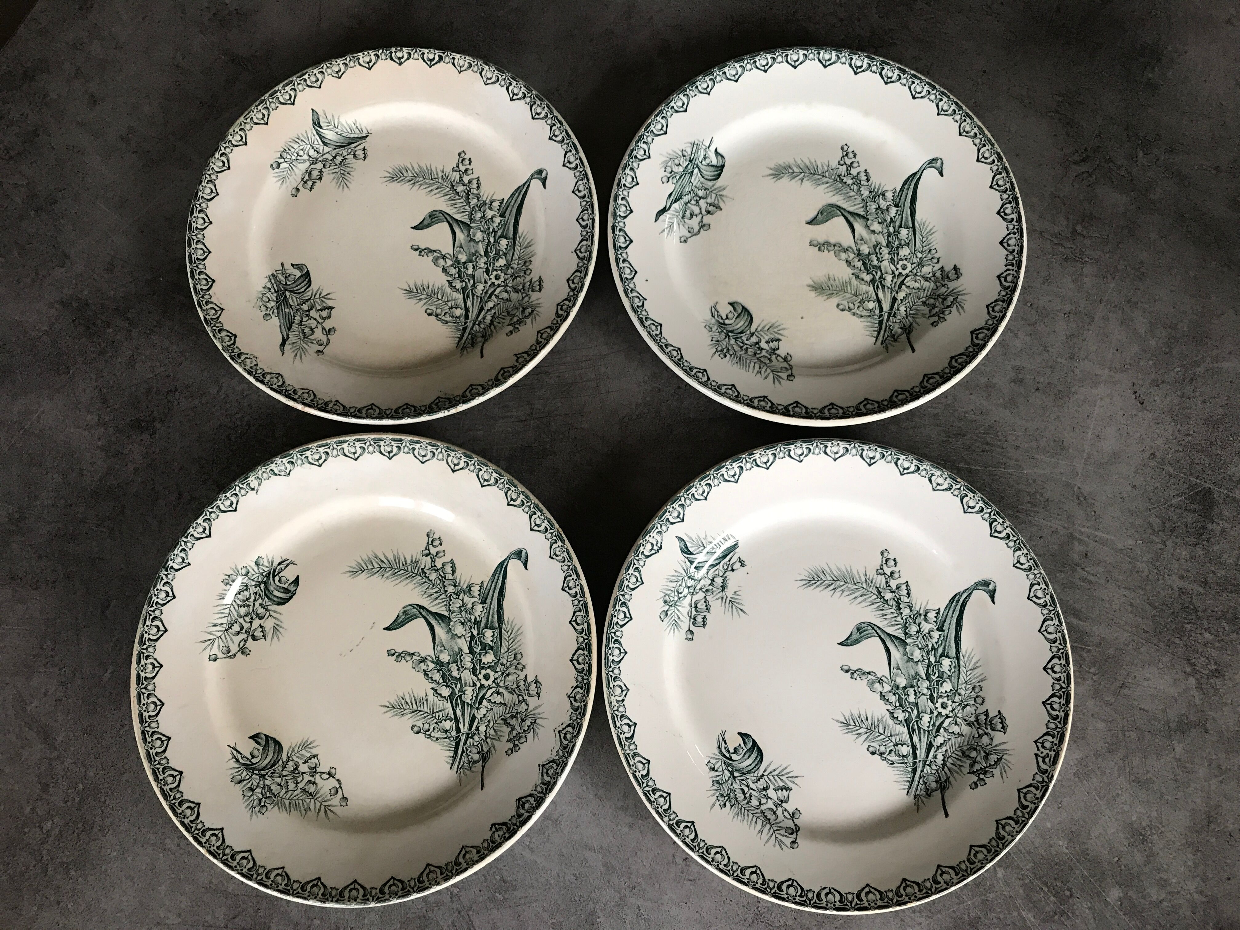 Set of 4 old plates st amandinoise st amand décor muguet