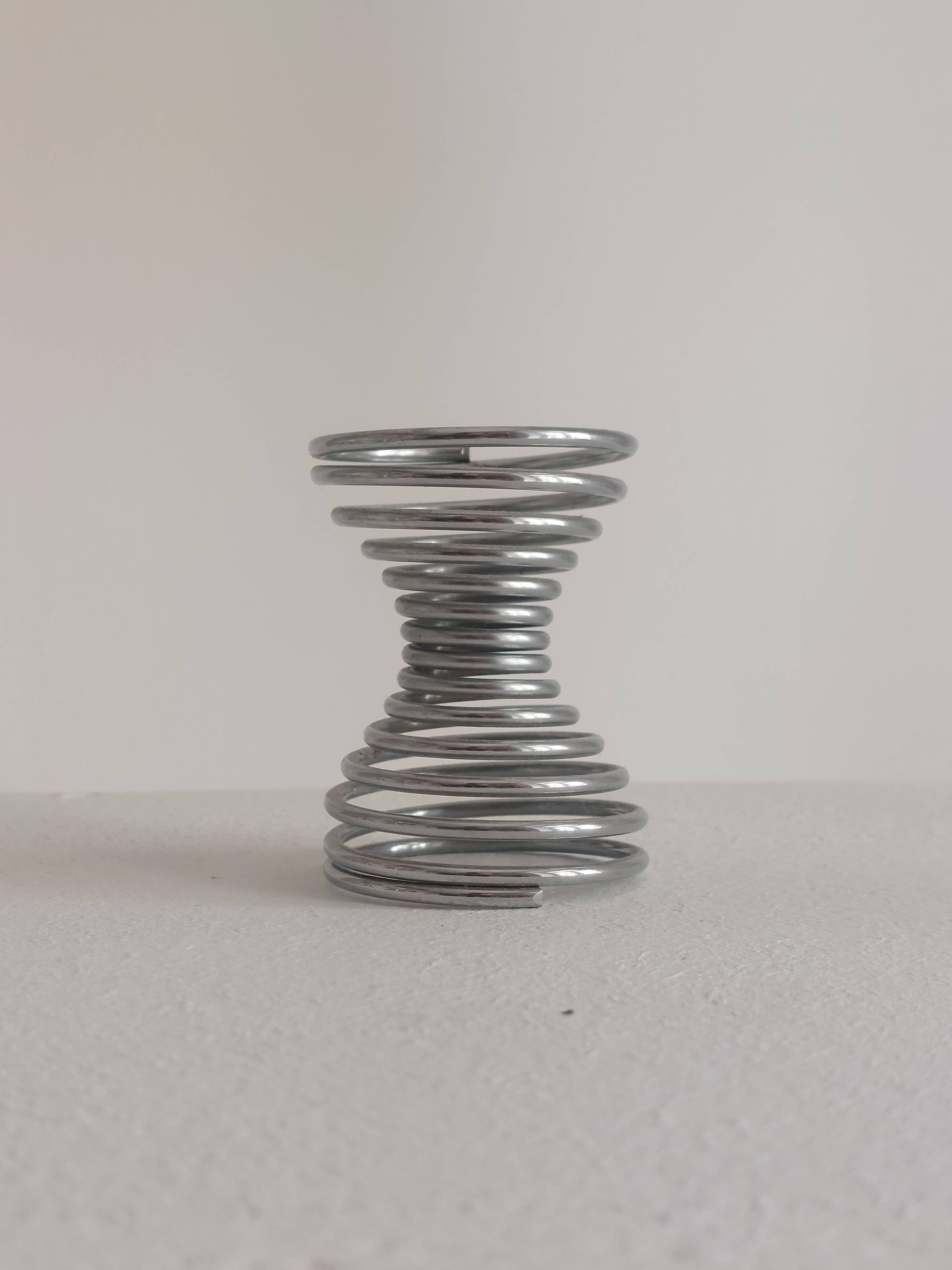 Ensemble de 5 coquetiers vintage postmodernes décor spirale style Memphis