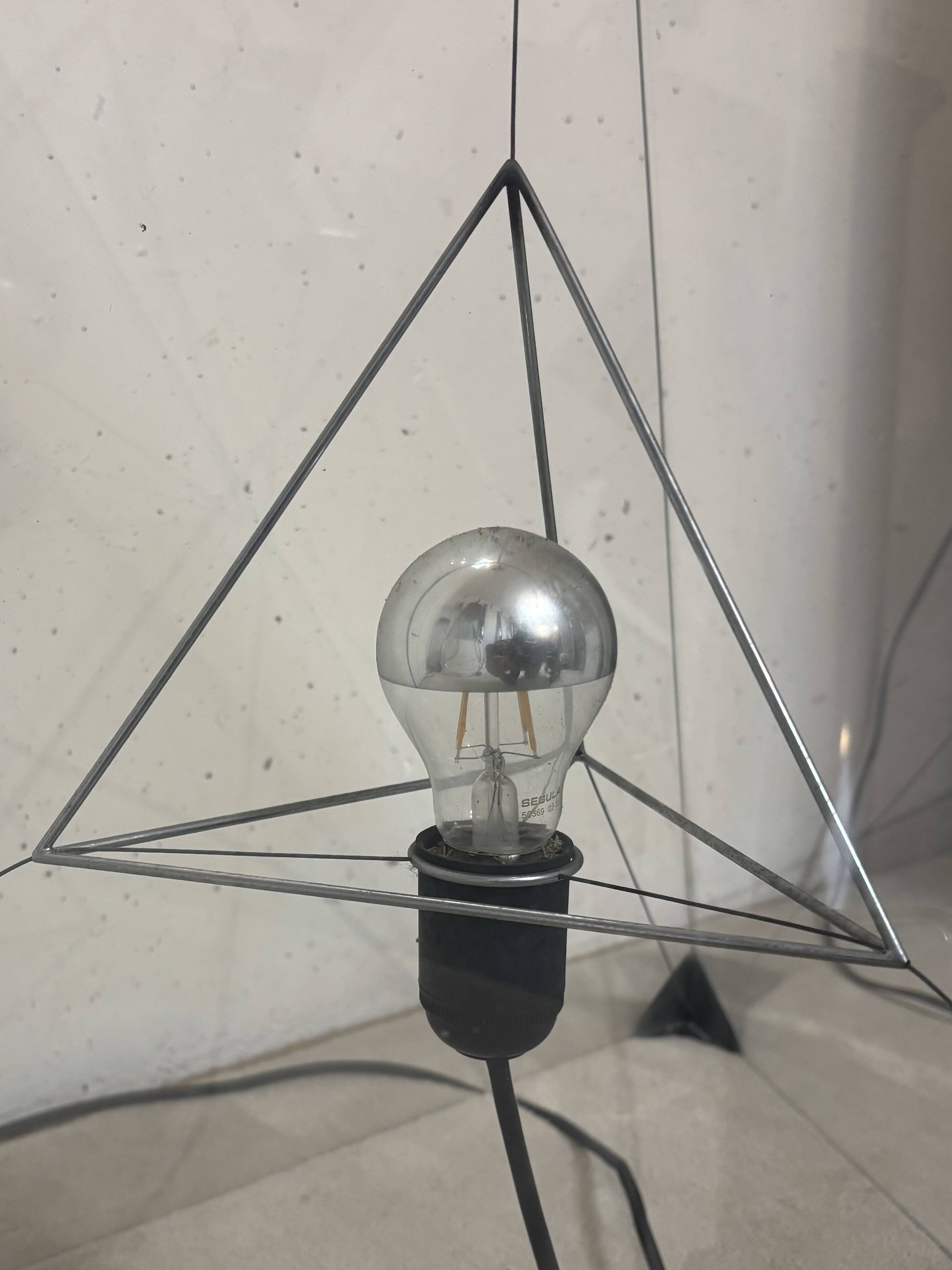 Tetrahedron Lamp, Frans van Nieuwenborg 1979