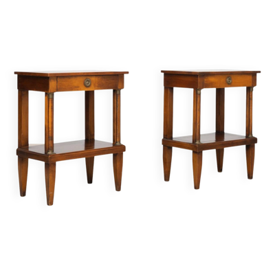 Paire de tables d'appoint de style Empire avec détails en laiton et plateaux marquetés, années 1970